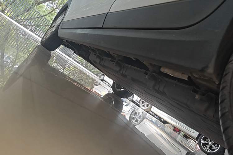 Used Leapmotor T03 2022 Glazed Edition Left Side Sill