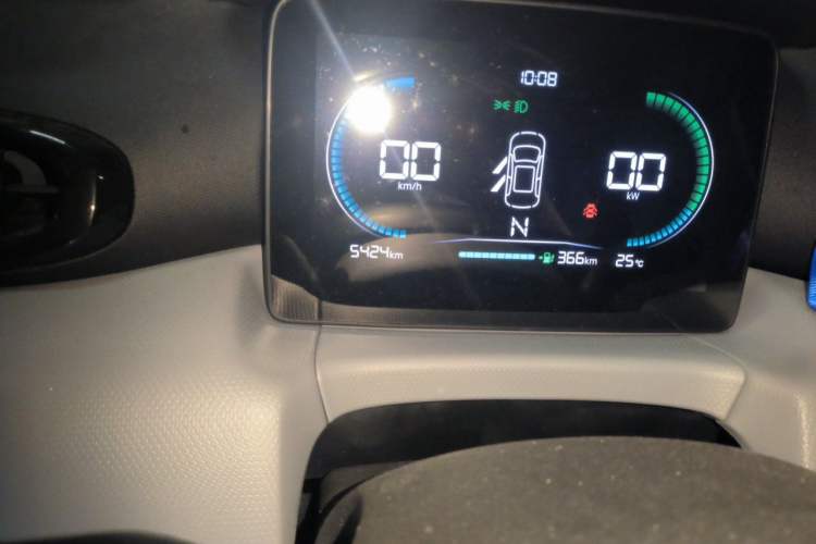 Used Leapmotor T03 2022 Hometown Jade Edition Odometer Close Up