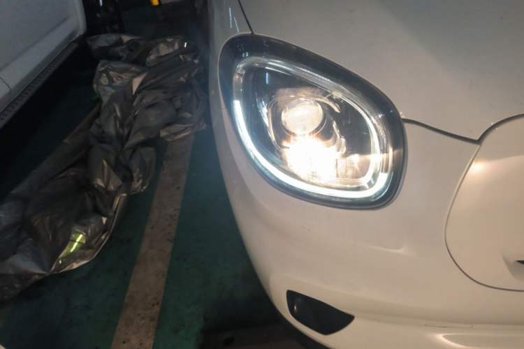Used Leapmotor T03 2022 Hometown Jade Edition Right Front Headlight