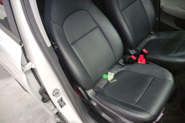 Used Leapmotor T03 2022 Crystal Edition Right Front Seat