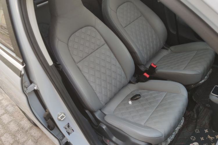 Used Leapmotor T03 2022 Star Diamond Edition Right Front Seat