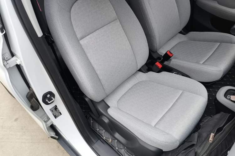 Used Leapmotor T03 2022 Crystal Edition Right Front Seat