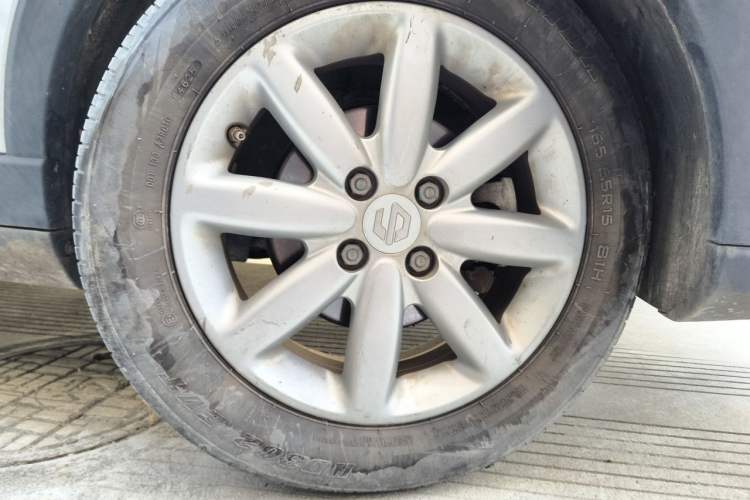 Used Leapmotor T03 2022 YAOJIN Edition Right Front Wheel Hub