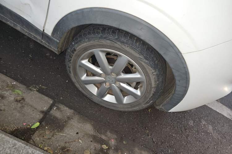 Used Leapmotor T03 2022 Agate Edition Right Front Wheel Hub
