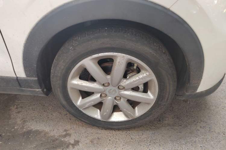 Used Leapmotor T03 2022 Agate Edition Right Front Wheel Hub