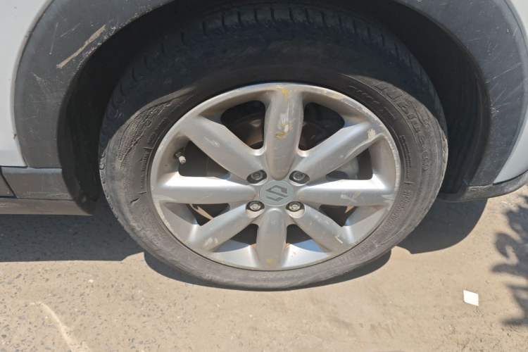 Used Leapmotor T03 2022 Agate Edition Right Front Wheel Hub
