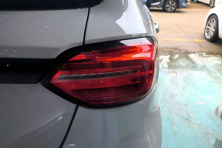 Used Leapmotor T03 2022 Hometown Jade Edition Right Rear Taillight