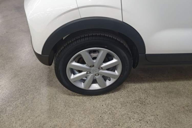 Used Leapmotor T03 2022 Agate Edition Right Rear Wheel Hub