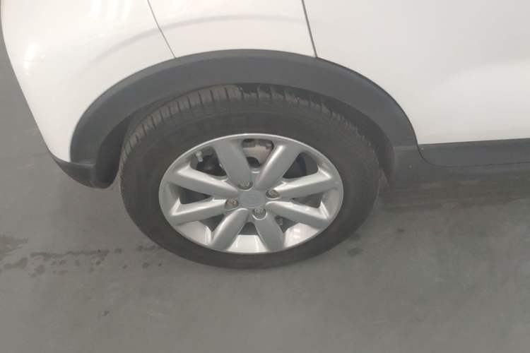 Used Leapmotor T03 2022 Glazed Edition Right Rear Wheel Hub