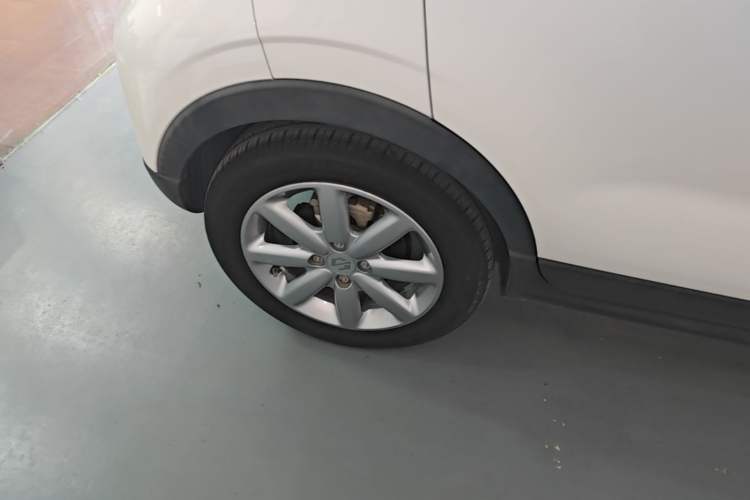 Used Leapmotor T03 2022 Hometown Jade Edition Right Rear Wheel Hub