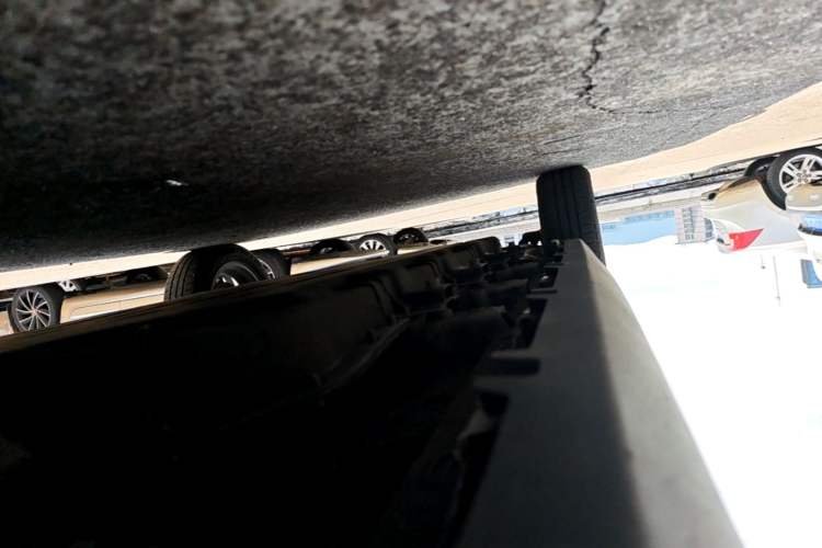 Used Leapmotor T03 2022 Crystal Edition Right Side Sill