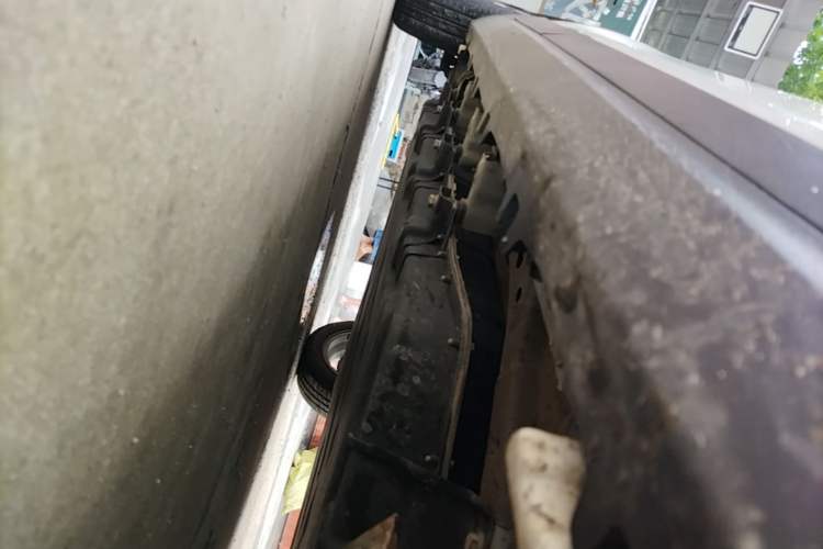 Used Leapmotor T03 2022 Crystal Edition Right Side Sill