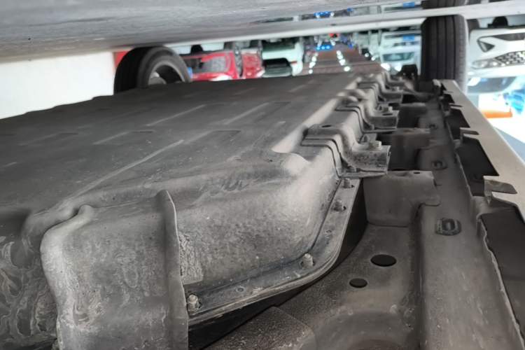 Used Leapmotor T03 2022 Hometown Jade Edition Right Side Sill
