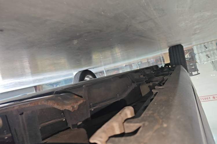 Used Leapmotor T03 2022 Hometown Jade Edition Right Side Sill