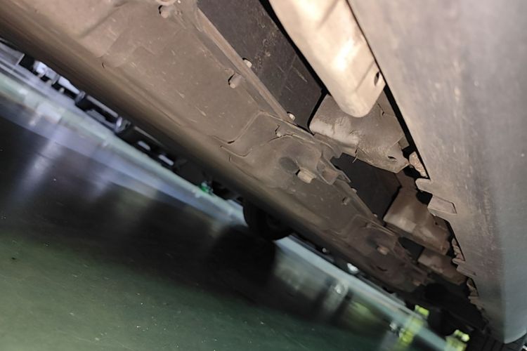 Used Leapmotor T03 2022 Glazed Edition Right Side Sill