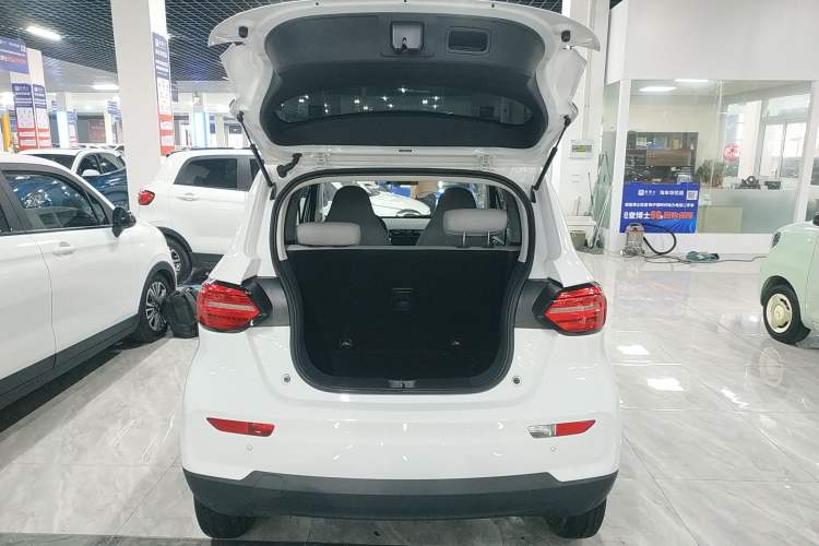 Used Leapmotor T03 2022 Agate Edition Trunk