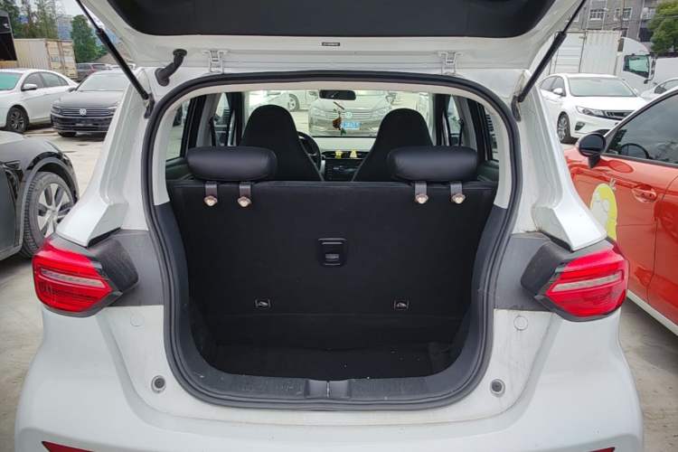 Used Leapmotor T03 2022 Crystal Edition Trunk