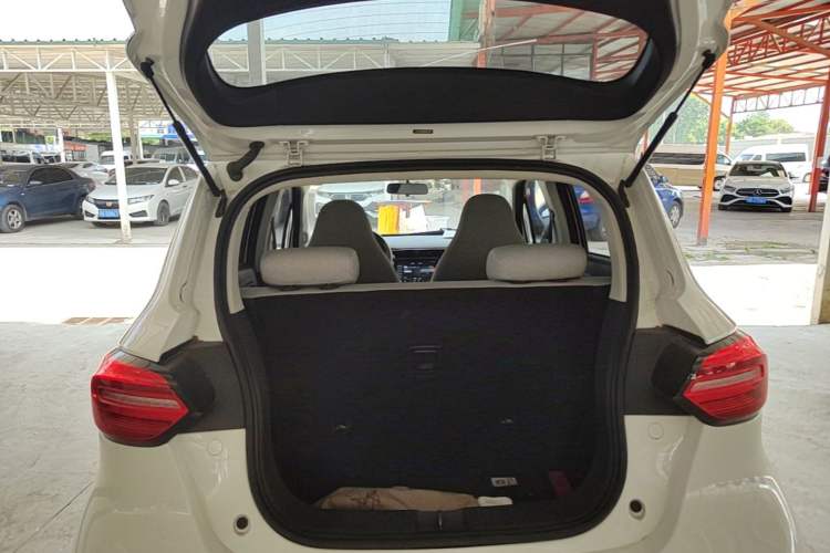 Used Leapmotor T03 2022 Crystal Edition Trunk