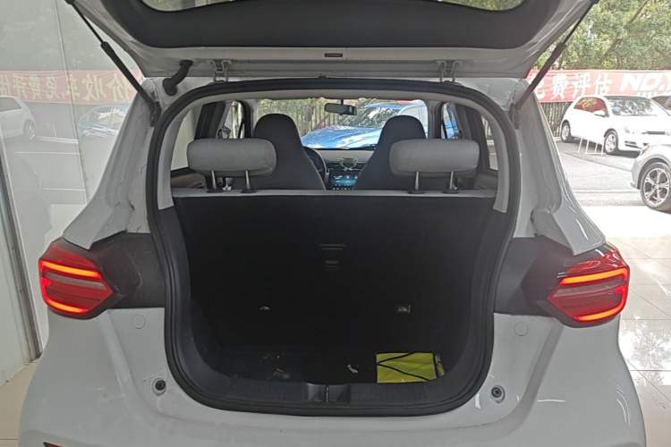 Used Leapmotor T03 2022 Glazed Edition Trunk