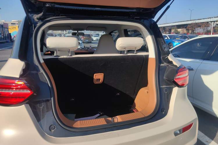 Used Leapmotor T03 2022 Hometown Jade Edition Trunk
