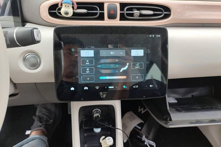 Used Leapmotor T03 2023 403 Lite Edition Audio And AC Panel