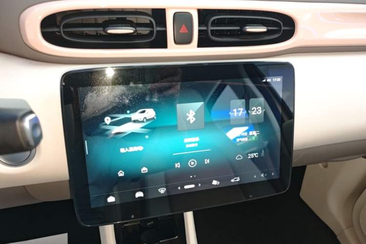 Used Leapmotor T03 2023 310 Lite Edition Audio And AC Panel