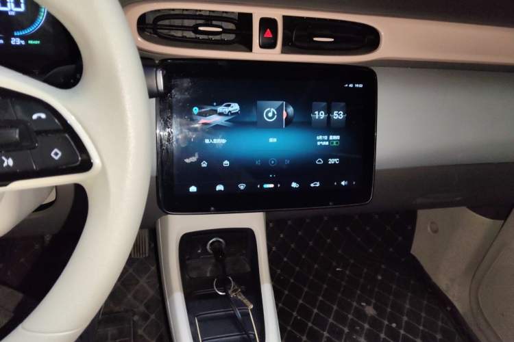 Used Leapmotor T03 2023 310 Lite Edition Audio And AC Panel