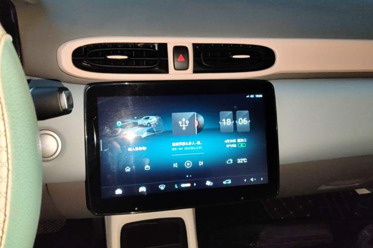 Used Leapmotor T03 2023 310 Lite Edition Audio And AC Panel