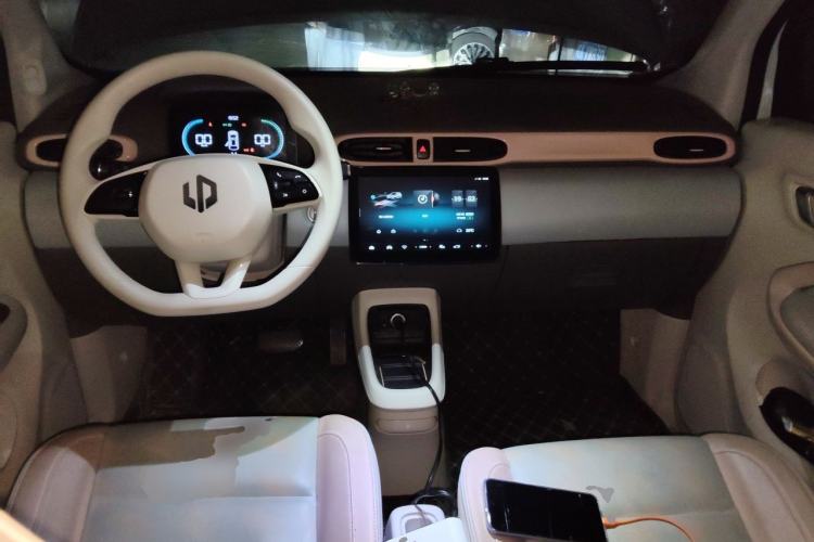 Used Leapmotor T03 2023 310 Lite Edition Center Console