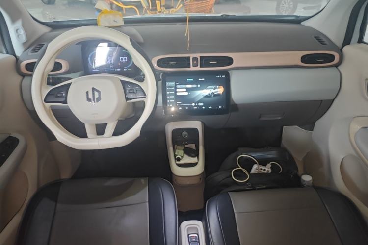 Used Leapmotor T03 2023 310 Lite Edition Center Console