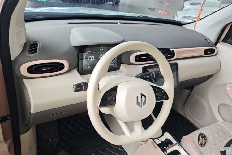 Used Leapmotor T03 2023 310 Lite Edition Center Console