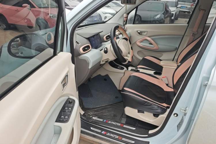 Used Leapmotor T03 2023 310 Lite Edition Driver Seat
