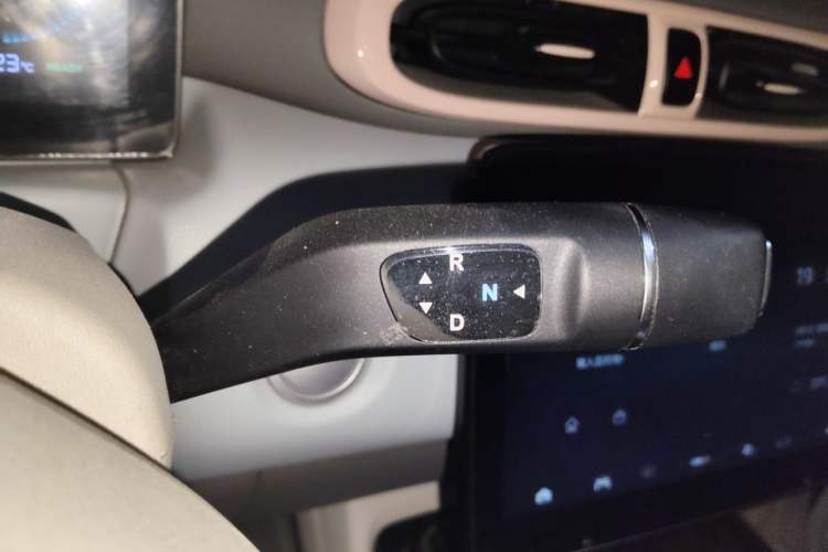 Used Leapmotor T03 2023 310 Lite Edition Gear Lever