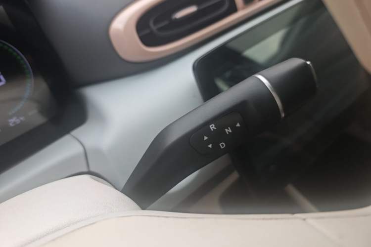 Used Leapmotor T03 2023 310 Lite Edition Gear Lever
