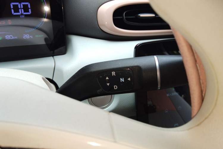 Used Leapmotor T03 2023 310 Lite Edition Gear Lever