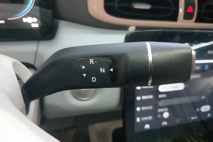 Used Leapmotor T03 2023 403 Smart Edition Gear Lever