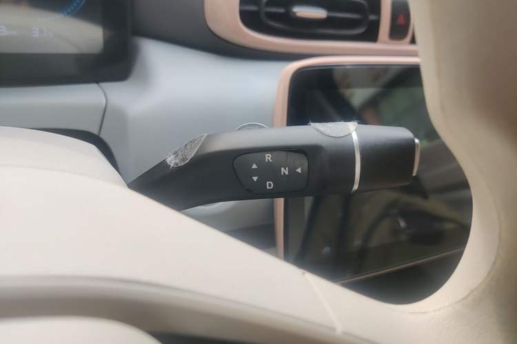 Used Leapmotor T03 2023 310 Lite Edition Gear Lever