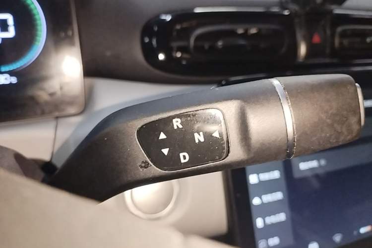 Used Leapmotor T03 2023 403 Lite Edition Gear Lever