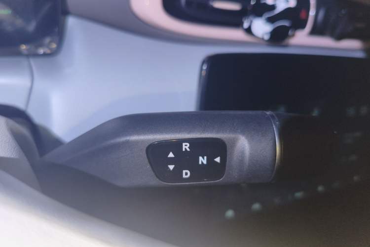 Used Leapmotor T03 2023 310 Lite Edition Gear Lever