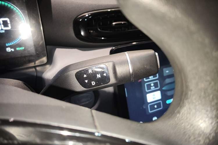 Used Leapmotor T03 2023 403 Smart Edition Gear Lever