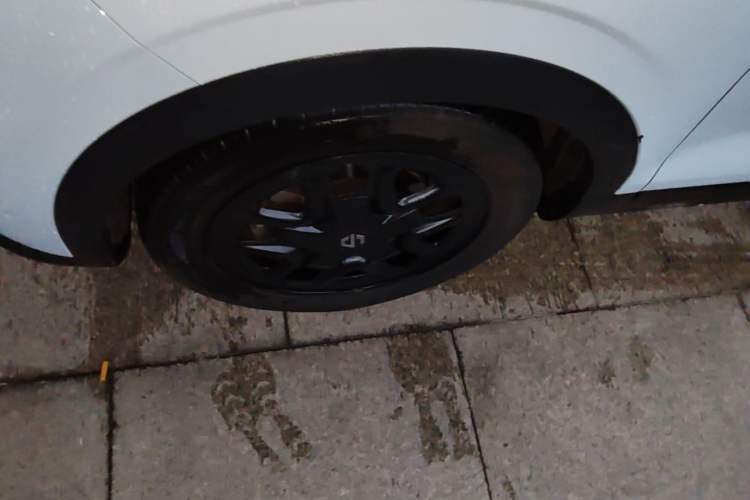 Used Leapmotor T03 2023 310 Lite Edition Left Front Wheel Hub