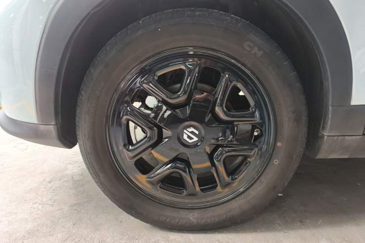 Used Leapmotor T03 2023 310 Lite Edition Left Front Wheel Hub