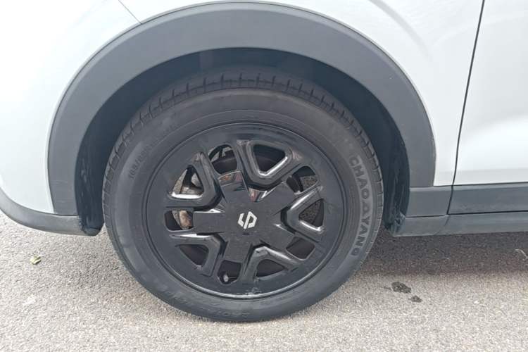 Used Leapmotor T03 2023 310 Lite Edition Left Front Wheel Hub