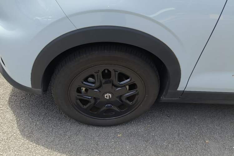 Used Leapmotor T03 2023 310 Lite Edition Left Front Wheel Hub