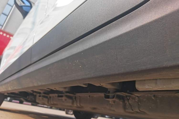 Used Leapmotor T03 2023 403 Smart Edition Left Side Sill
