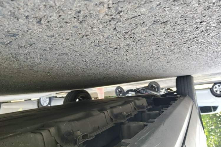 Used Leapmotor T03 2023 310 Lite Edition Left Side Sill