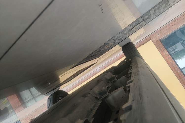 Used Leapmotor T03 2023 310 Lite Edition Left Side Sill