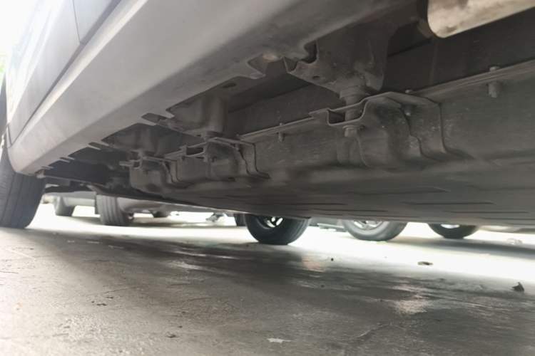 Used Leapmotor T03 2023 310 Lite Edition Left Side Sill