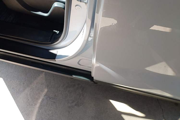 Used Leapmotor T03 2023 403 Smart Edition Left Side Sill