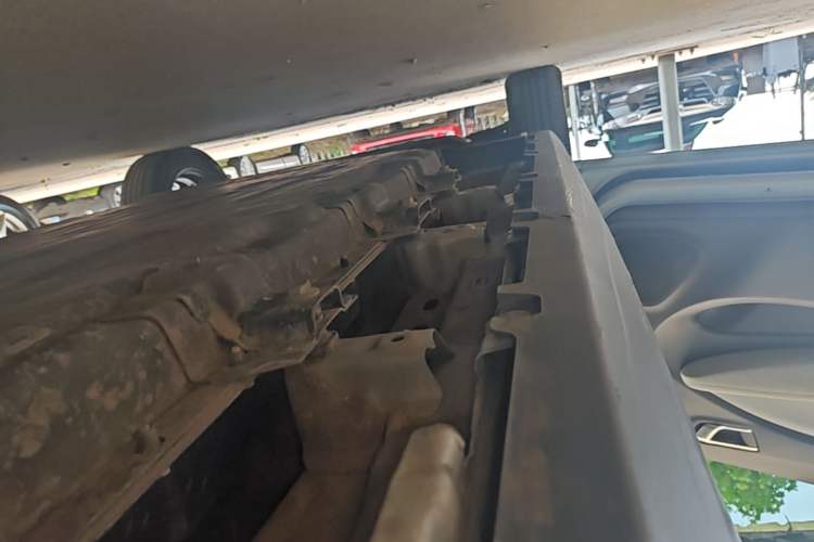 Used Leapmotor T03 2023 403 Lite Edition Left Side Sill